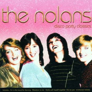 美女内裤㊙️露出奶头
